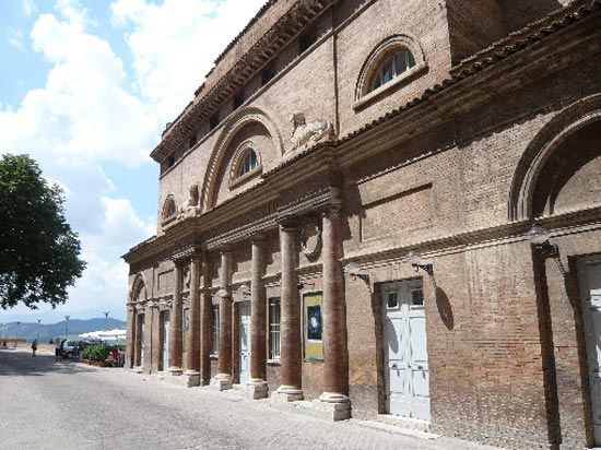 Prosa, teatro y danza para niños en el Teatro Sanzio de Urbino