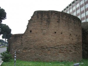 Cisterna de época romana en via Colombo, Roma (Foto Flickr de Smeerch)
