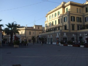 Plaza de Anco Marzio en Ostia Lido, Roma (foto Flickr de Birnardo)