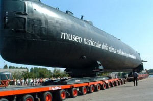 Transporte del submarino Todi